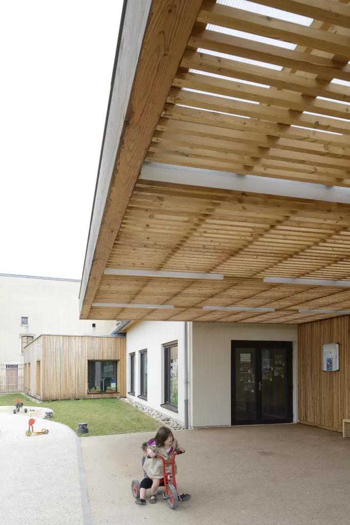 Ecole maternelle, accueil périscolaire et médiathèque