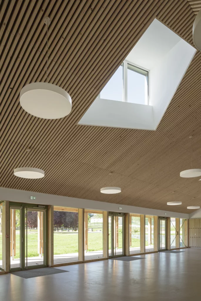 Salle multi-activités et bibliothèque Lasalamandre