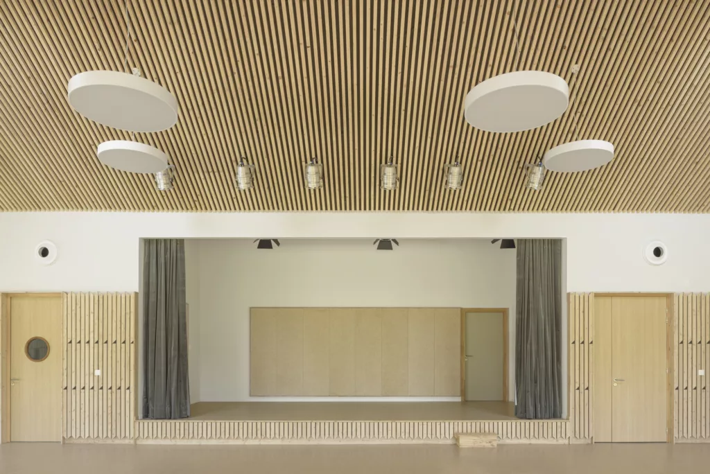 Salle multi-activités et bibliothèque Lasalamandre