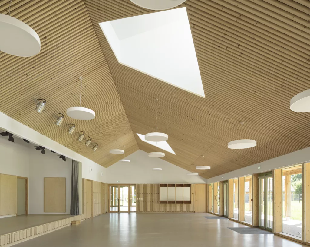 Salle multi-activités et bibliothèque Lasalamandre