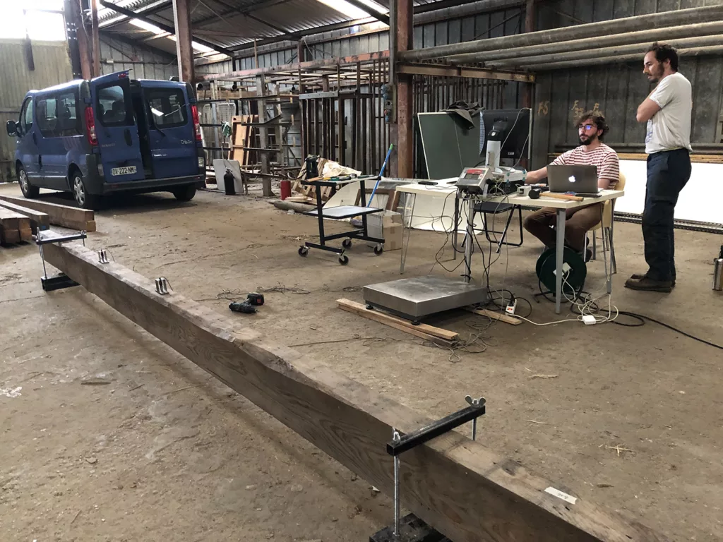 Construction d&rsquo;un préau et mise en accessibilité / école Jules Ferry