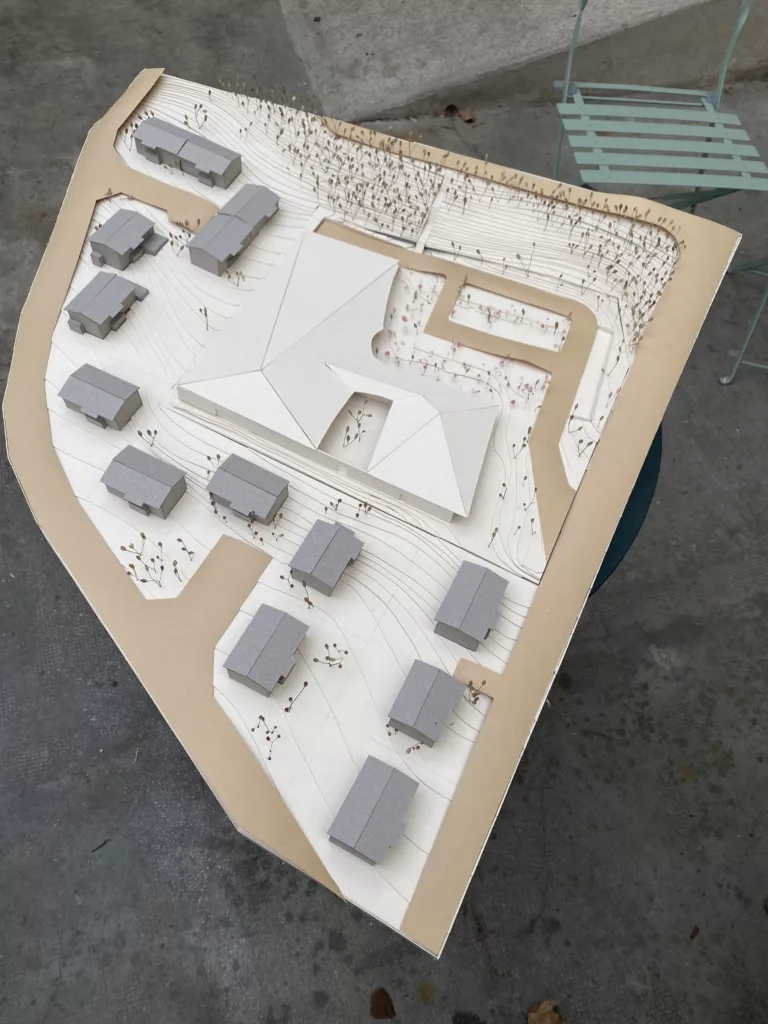 Equipement polyvalent avec accueil périscolaire