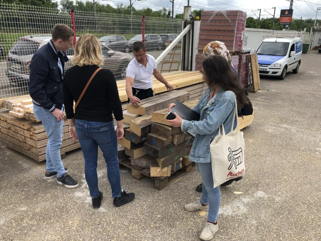 Construction d&rsquo;un préau et mise en accessibilité / école Jules Ferry