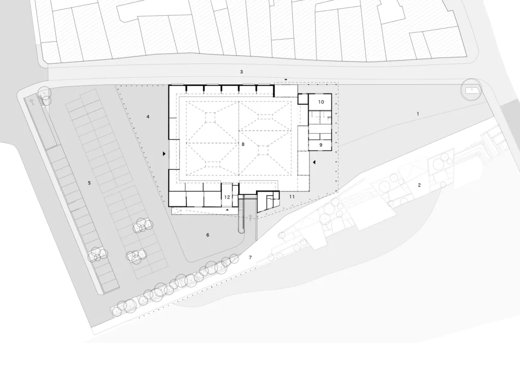 Marché couvert et place publique