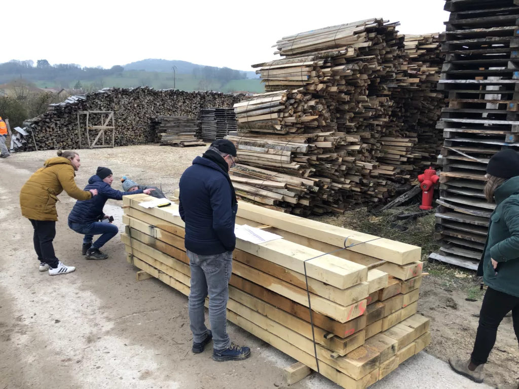 Salle multi-activités et bibliothèque Lasalamandre