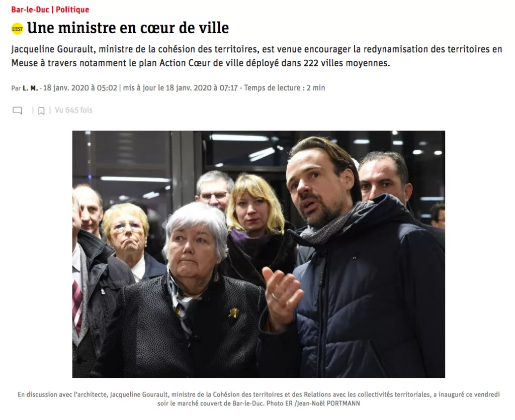 Marché couvert et place publique